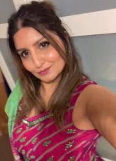 GujuBear Teasing Boobs and Dildo Enter her Anal