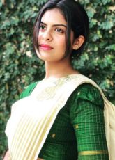 Aeileen Mareeya Mallu Model Showing Her Boobs